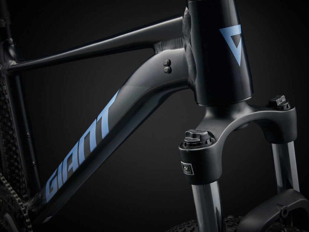 2025 Giant Talon 4 – Black | Giant Bikes Perth